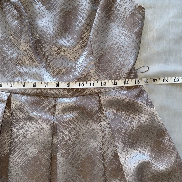 Vintage Evan Picone Silver & Tan Fit & Flare Dress Metallic Texture Belted Sz 6 - Picture 10 of 12
